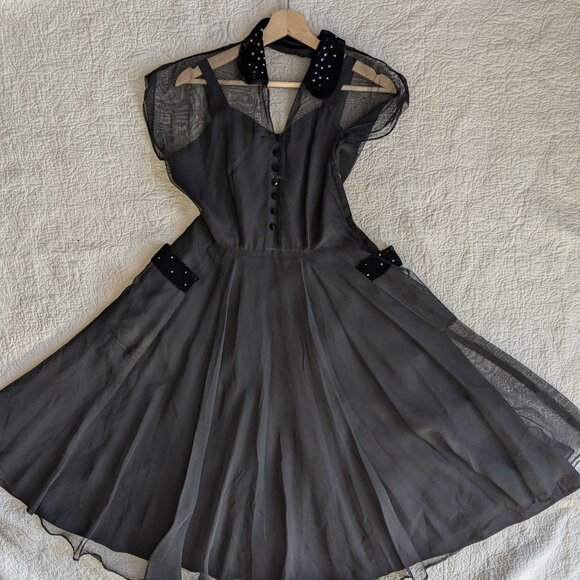 vintage 1950s party dress - Picture 1 of 9